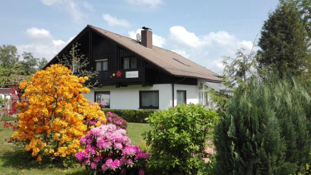 Pension / Hotel Grünes Paradies Hochwaldhausen Exterior foto